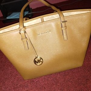 Michael Kors tote